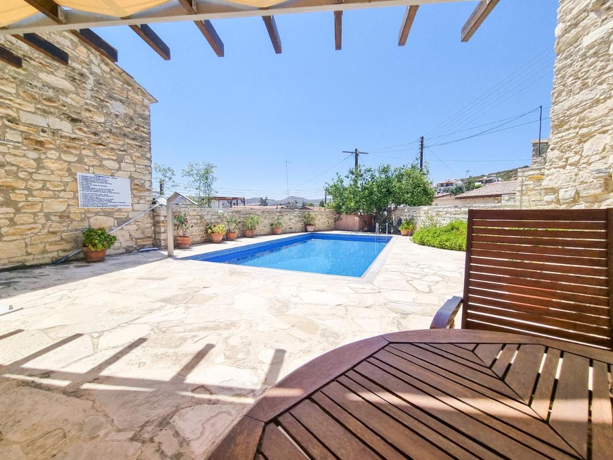 Poolside Escape Studio In Skarinou Village With Pool Facilities 외부 사진